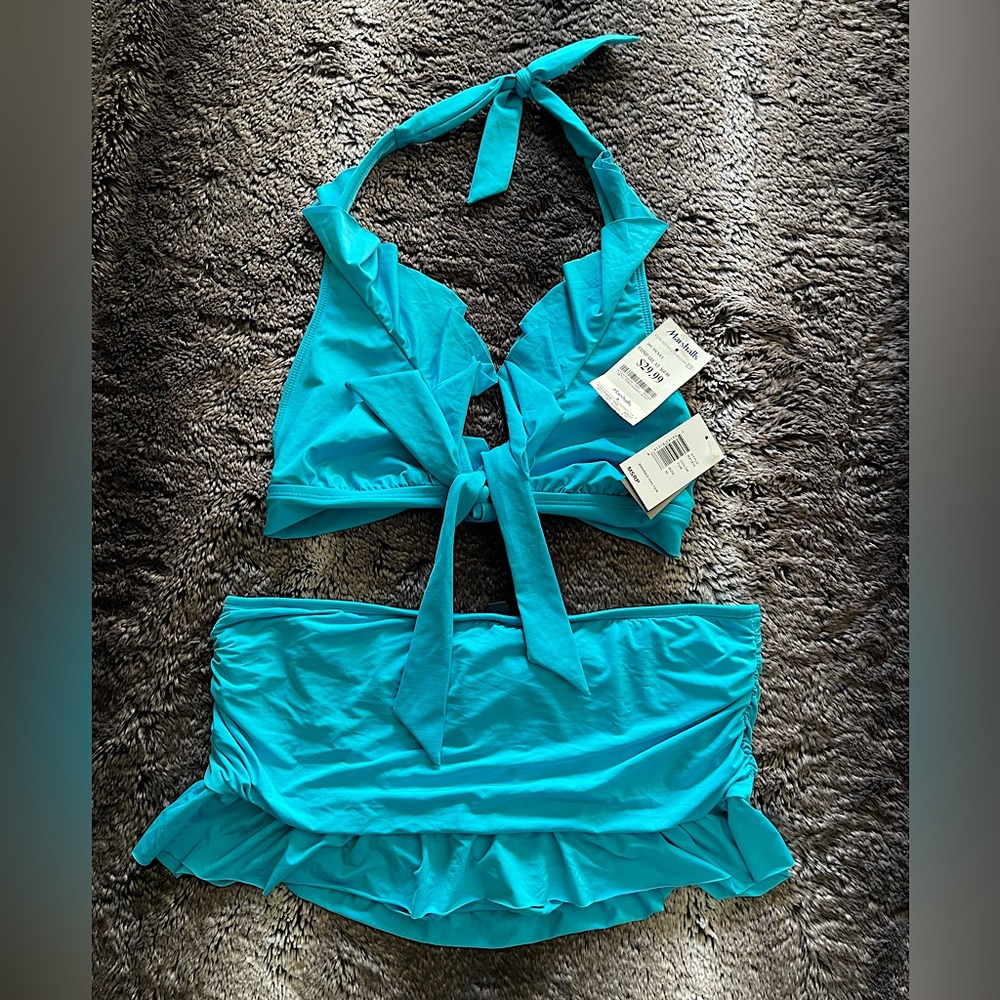 NWT NEW Kenneth Cole Halter Top and Skirt Two-Piece Bathing Suit Size Medium(M)